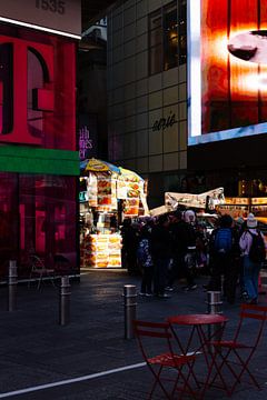 New York: Sunlight on Times Square van Shaquille Maarschalkerweerd