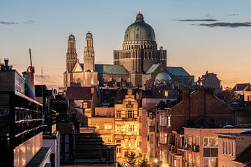 Basiliek tijdens zonsondergang van Werner Lerooy