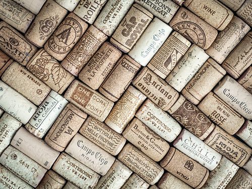 wijnfles kurken diagonaal links