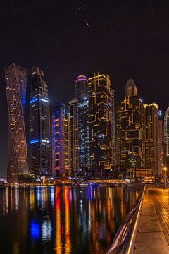 Der Wolkenkratzer im Hafen von Dubai von MADK