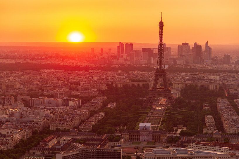 Paris by Hello Pompoyo