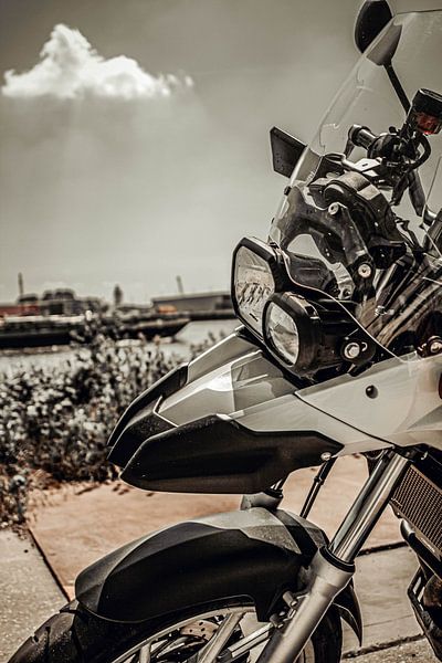 BMW engine by vincent van der vegt