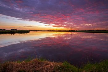 Zonsondergang regio Rotterdam, Nederland