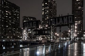 Alte Hafenanlage in New York  Long Island van Kurt Krause