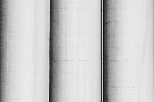 Drie betonnen silo's