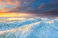 Winter landscape with ice on the IJsselmeer near Stavoren in Friesland during sunset with an evening by Bas Meelker thumbnail