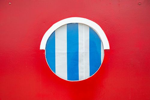 Raam in een Texelsstrandhuisje