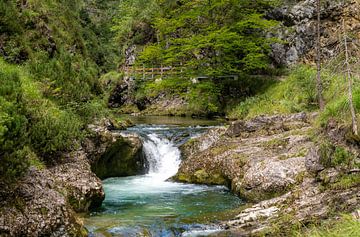 Weissbachklamm in Chiemgau Duitsland van Hans-Jürgen Janda