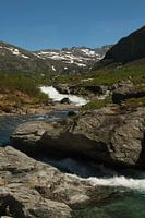 Waterval in achterland fjorden vanaf Alesund