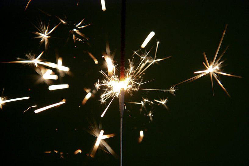 Vuurwerk sterretjes van Suzanne Schoepe