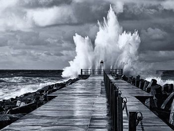 Vuurtoren in de storm in Denemarken