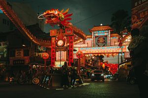 Gloeiende straten: Chinees Nieuwjaar in de Jonkerstraat