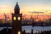 Hamburg : Avondsfeer in de St.-Pauli-Landungsbruecken