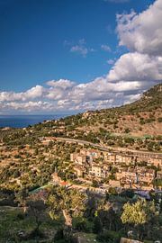 Deia in den Bergen der Serra de Tramuntana, Mallorca