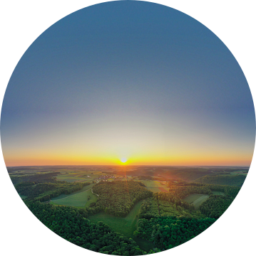 Zonsopgang Panorama over de Zwabische Alb in het grote Lautertal van Capture ME Drohnenfotografie