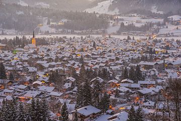 Winter in Oberstdorf in de Allgäu van Walter G. Allgöwer