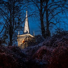 Elsloo in the evening in winter with snow by Maurice Meerten