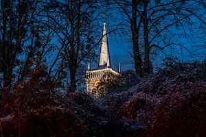 Elsloo in de avond in de winter met sneeuw