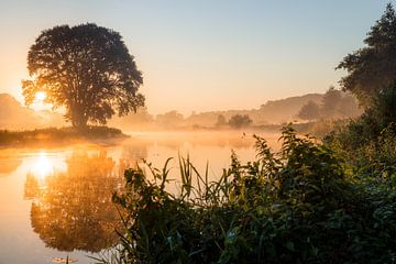 zonsopkomst Overijsselse Vecht (2:3) van Lolke Bergsma