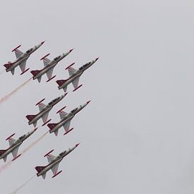 Turkish Stars van onderen vastgelegd in perfecte formatie van Thijs Schouten