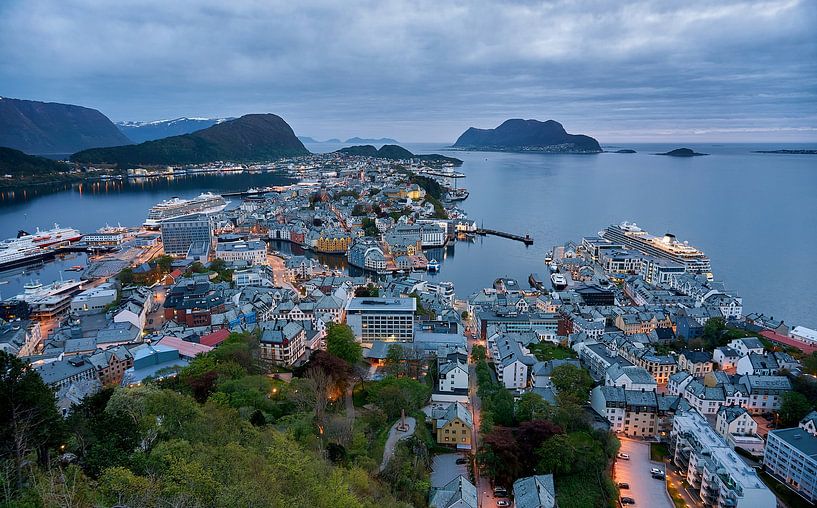 Evening view of Ålesund from Aksla Mountain, Norway by qtx