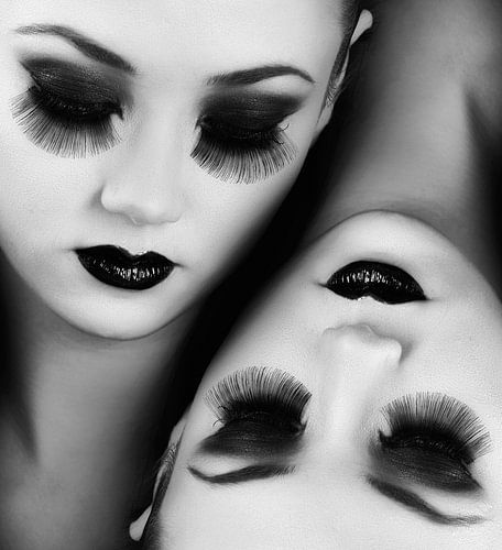 Dame de pique sur Oren Hayman