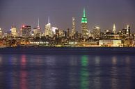 Midtown Manhattan Skyline in New York met het Empire State Building in de avond van Merijn van der Vliet thumbnail