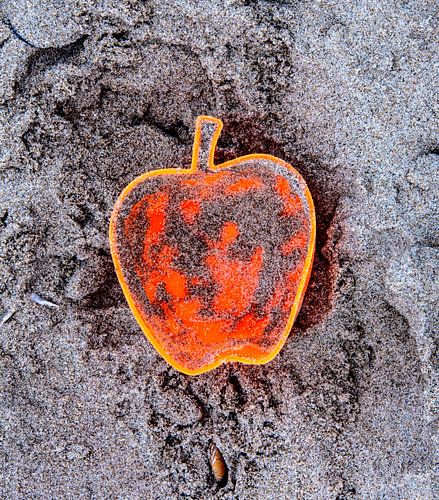 Apple on the Beach - Sand Pt II