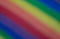 Regenbogen-Hintergrund in weichen diagonalen Linien