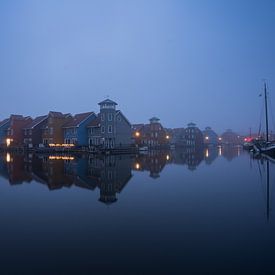 De gekleurde huizen van Reitdiephaven in de Stad Groningen tijdens een van Norbert Versteeg