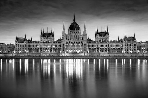 Budapest black and white