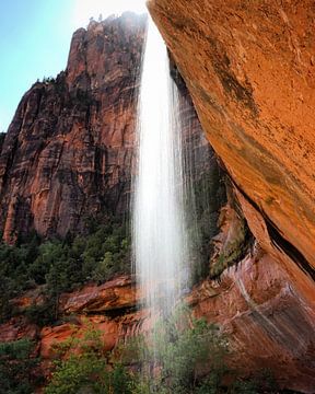 Emeral Polish waterfall in Zion N.P. by Visual Approach