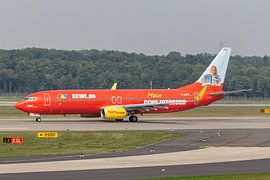 TUI fly Boeing 737-800 met CEWE Fotobuch livery. van Jaap van den Berg