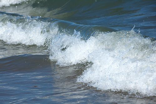 Große Wellen an der Nordseeküste in den Niederlanden