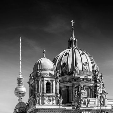 BERLIN Fernsehturm & Berliner Dom | Monochrom von Melanie Viola