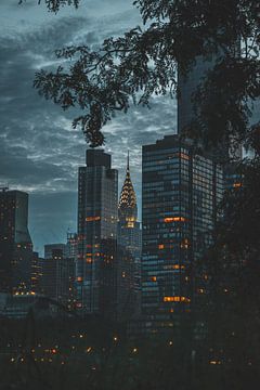 Chrysler Building 's avonds van Milan Markovic