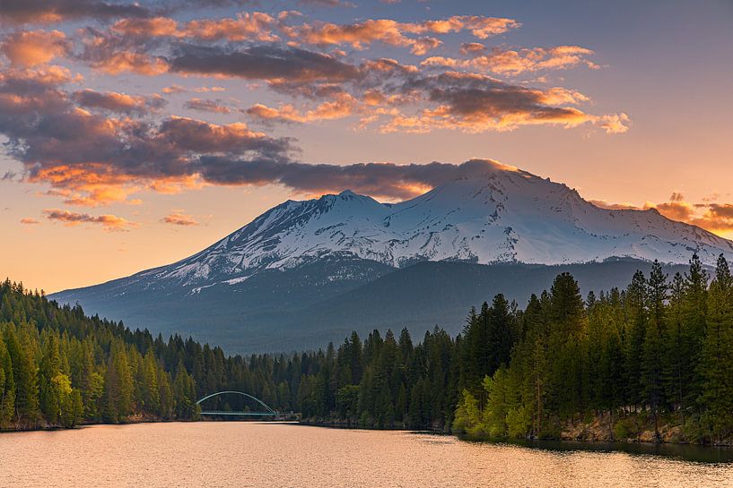 View on Mount Shasta, California by Henk Meijer Photography