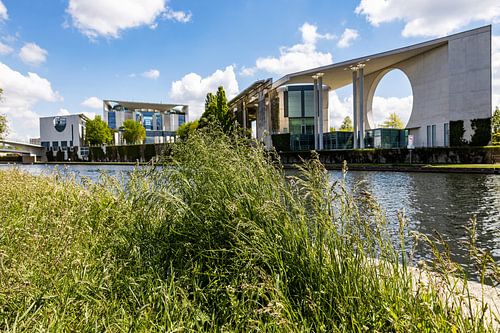 Graspollen bij de Bondskanselarij in Berlijn