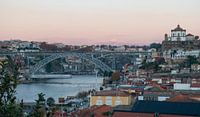 Porto bij zonsopkomst van Ellis Peeters thumbnail