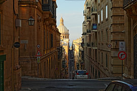 Valletta, Malta by Eric Arnoldussen