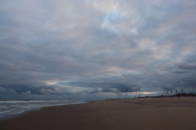 Between Sky and Sand by jpgriffintheauthor