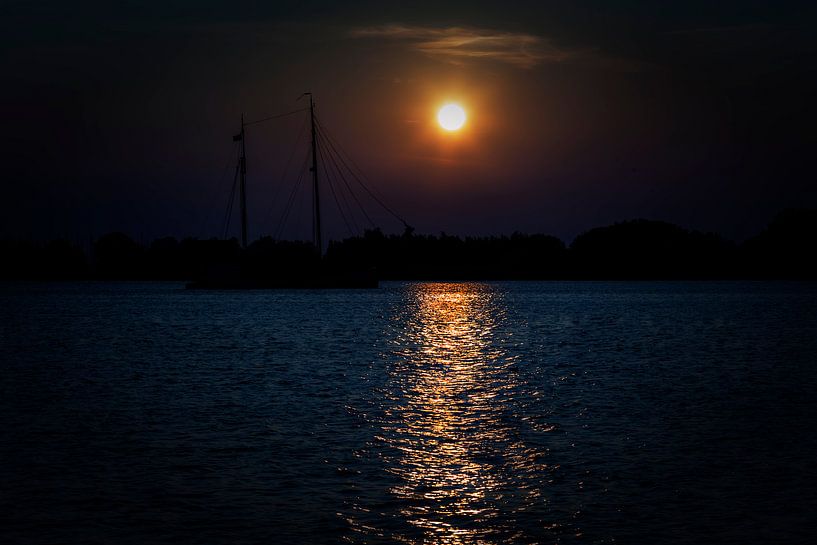 Zonsondergang op de Gouwzee van Jan van der Knaap
