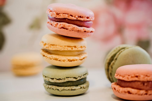Macarons in weinig kleuren, voedselfotografie