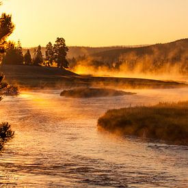 Zonsopkomst over Yellowstone rivier van Stefan Verheij