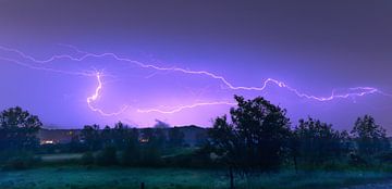 Electrical Storm 2 van Ingrid Kerkhoven Fotografie
