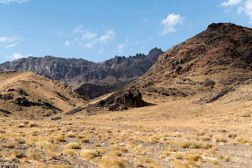 Iran: Landscape between Kashan and Abyaneh by Maarten Verhees
