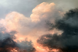 Dramatische Gewitterwolken – Abstrakter Wolkenhimmel