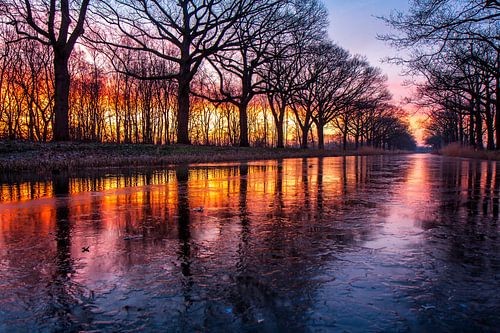 Lever du soleil au canal d'Apeldoorn