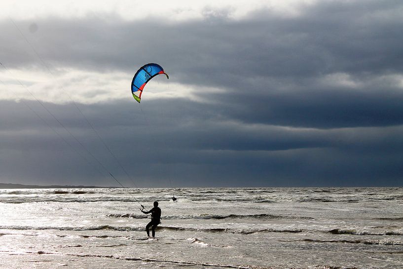 Kite flying by the sea by Yria Meijer