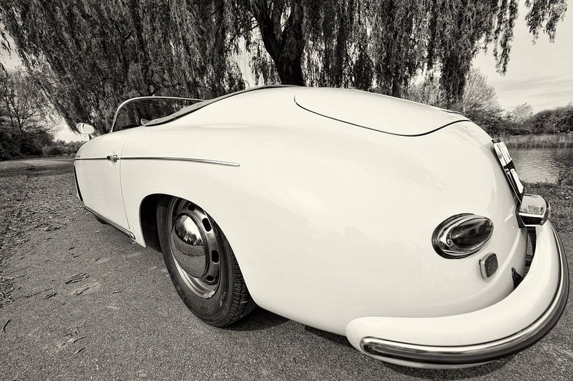 porsche. by Tilly Meijer